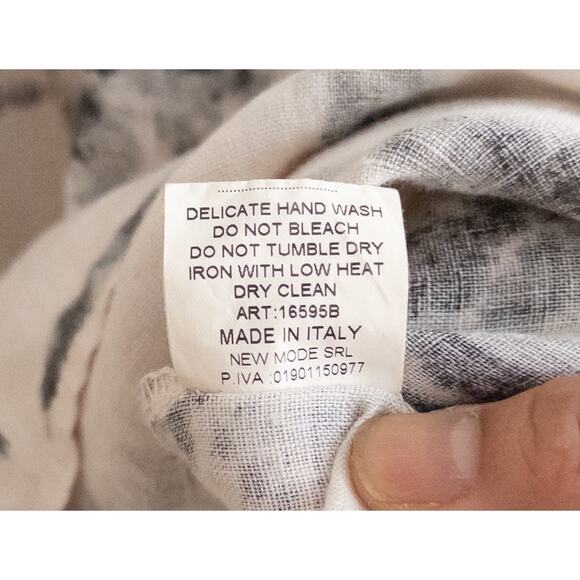 Bellambia Linen Neutral Tank Top Blouse Size Small - Picture 8 of 8